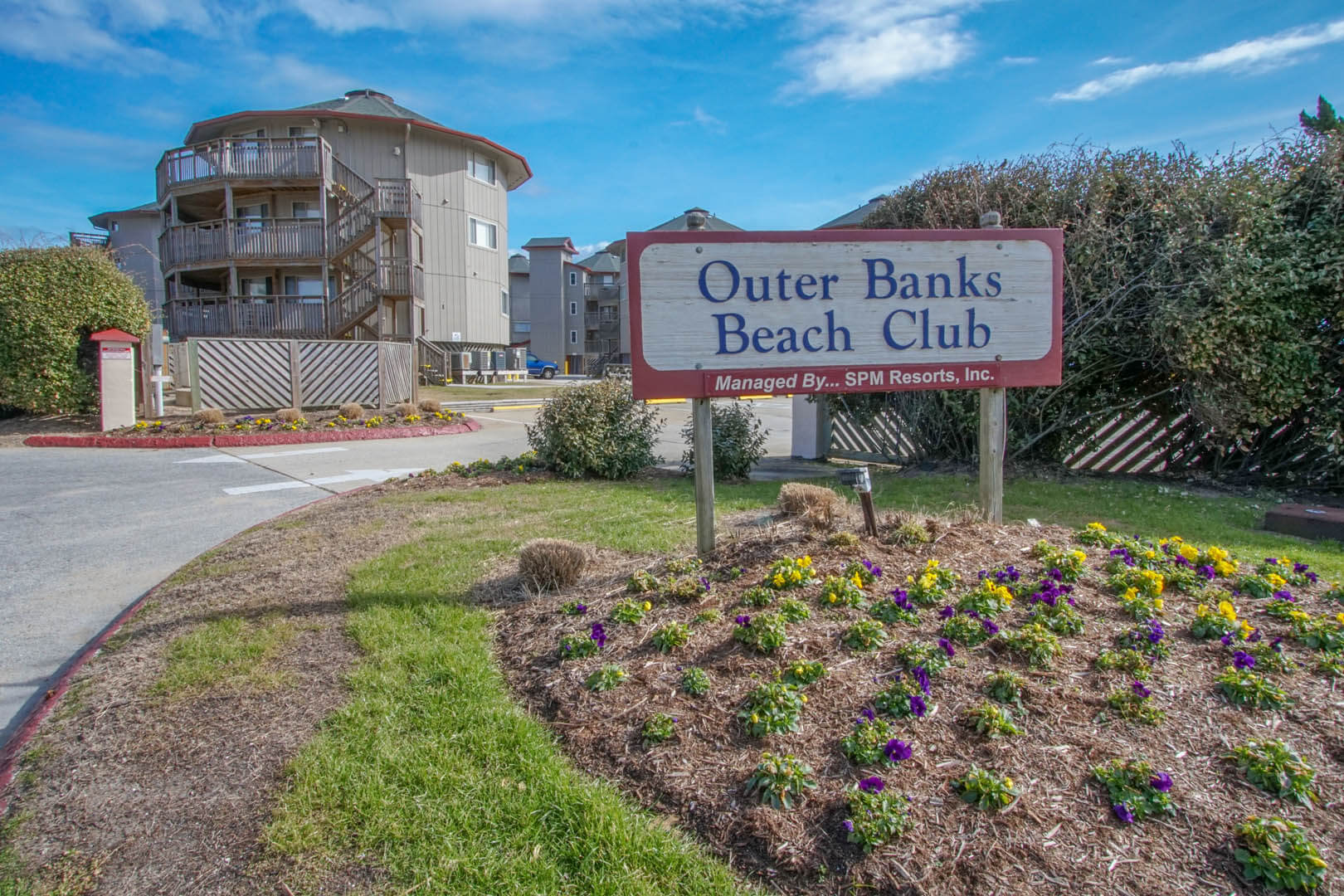 A welcoming resort entrance and signage at VRI's Outer Banks Beach Club in North Carolina.